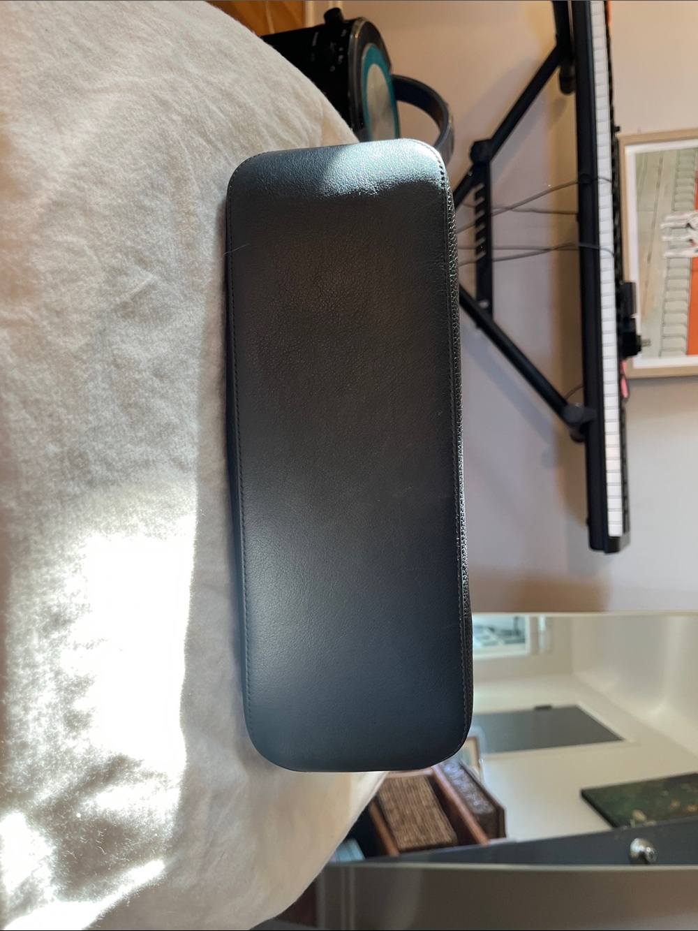 Stow London East West Curve bag in Black calfskin leather - Picture 4 of 13